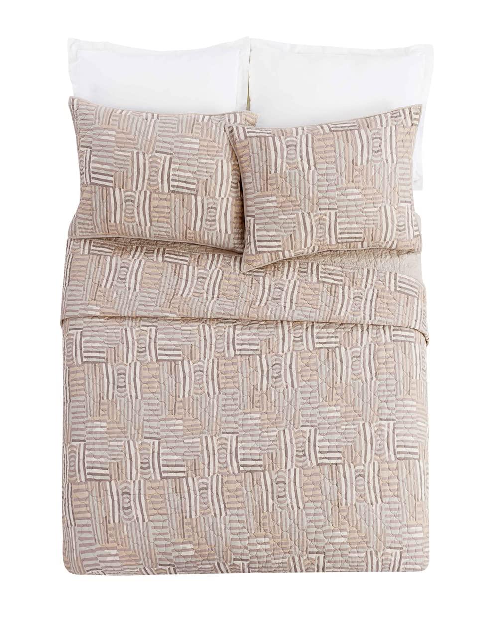 Jungalow Abrazo 100% Cotton Reversible Quilt Set – Beige Geometric Print, Modern Global Bedding