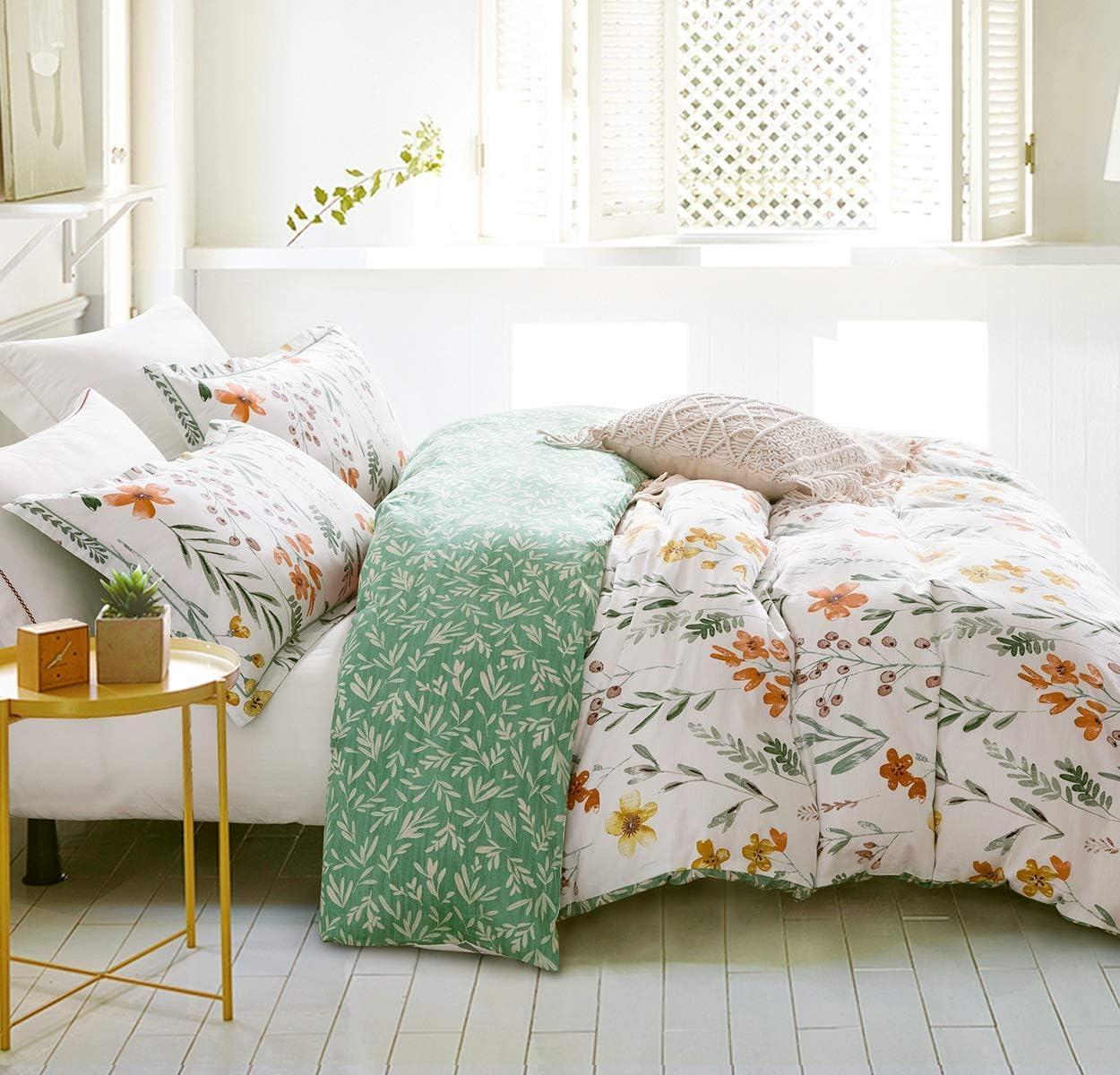 Queen White and Green Floral Reversible Microfiber Comforter Set