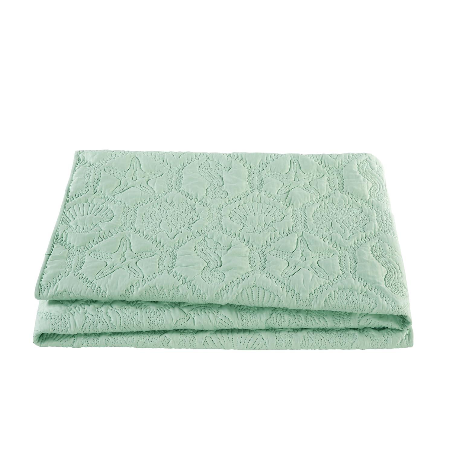 VCNY Shore 3-Piece Embossed Quilt Set