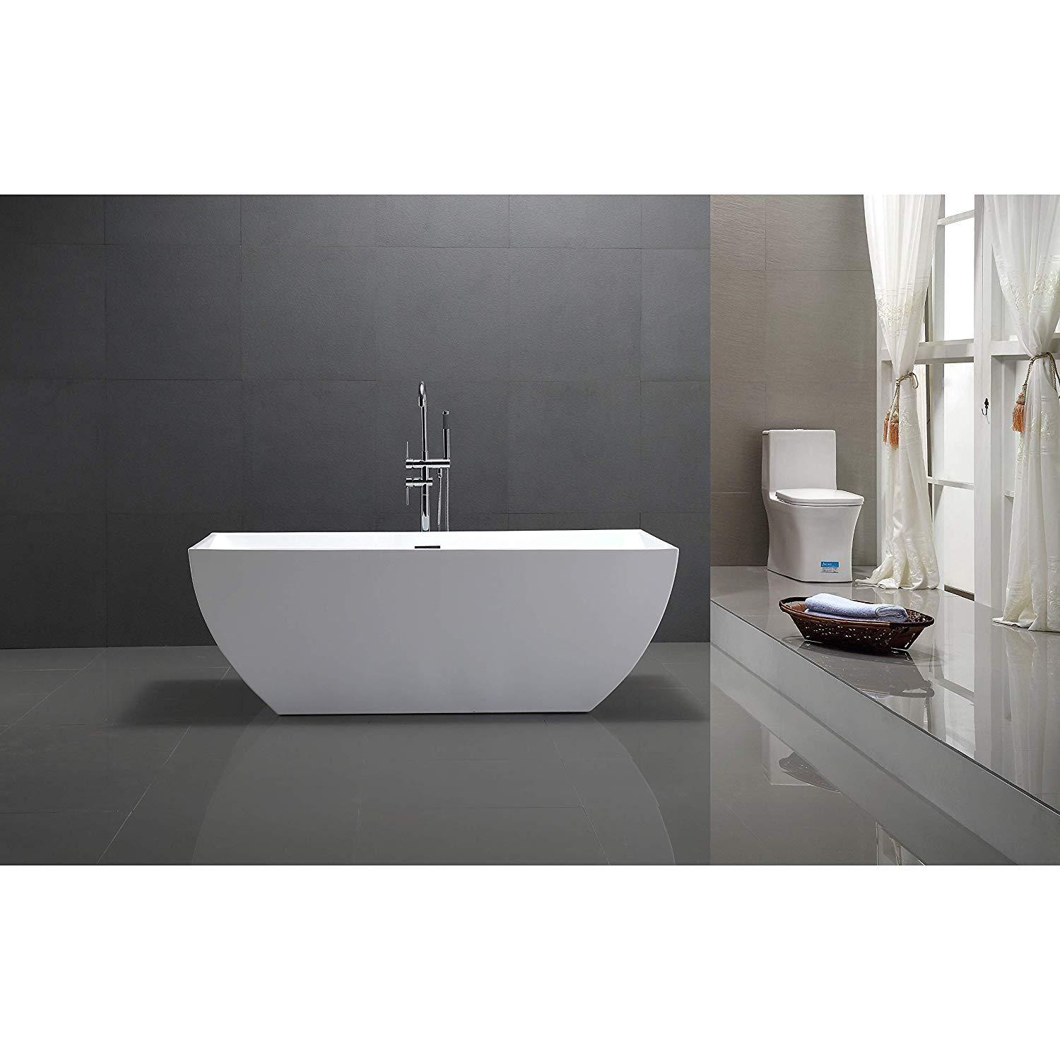 66.9" x 33" Freestanding Soaking Bathtub