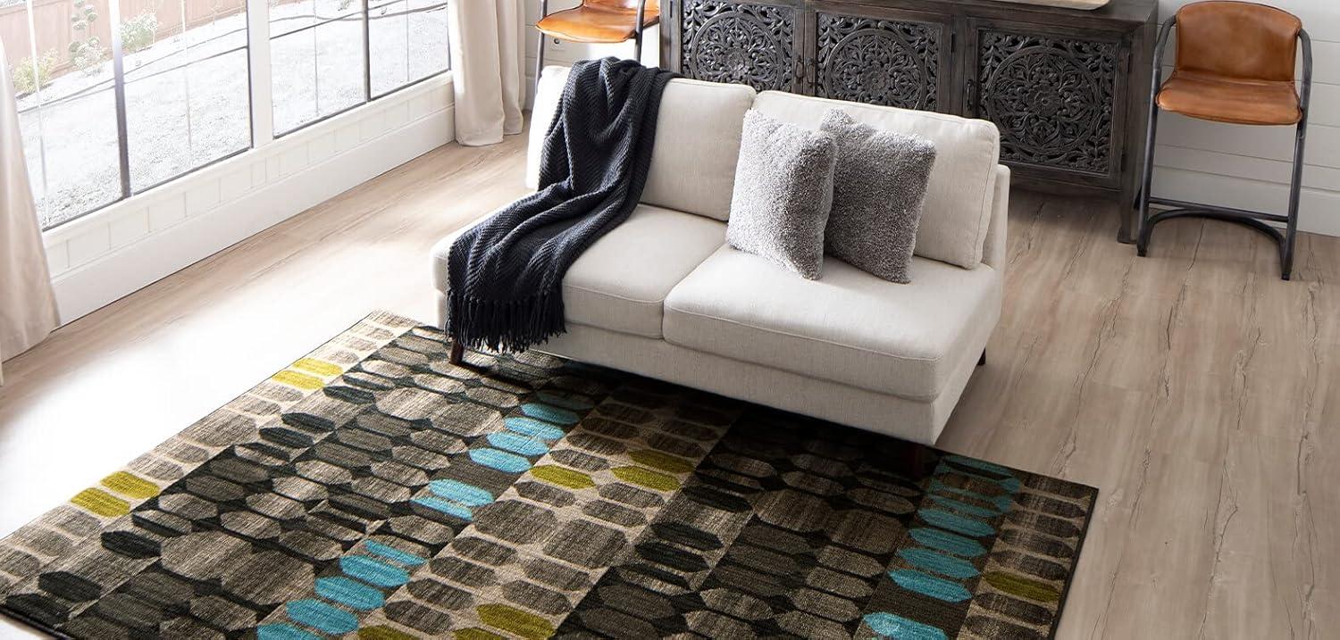 Gray Geometric Polyester Indoor Area Rug, 5'3" x 7'10"