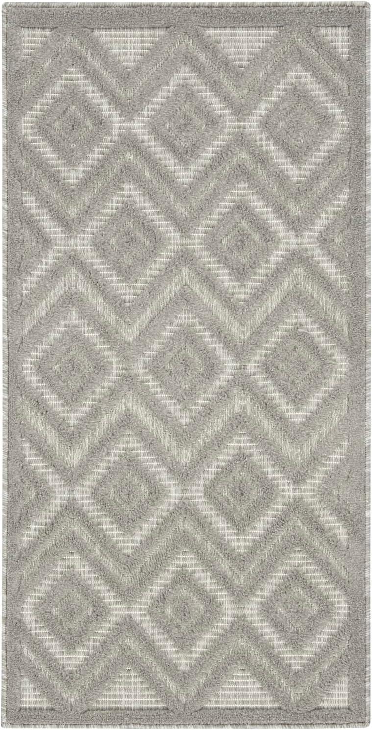 Silver Grey Diamond Pattern Flatweave Indoor Outdoor Rug 2' x 4'