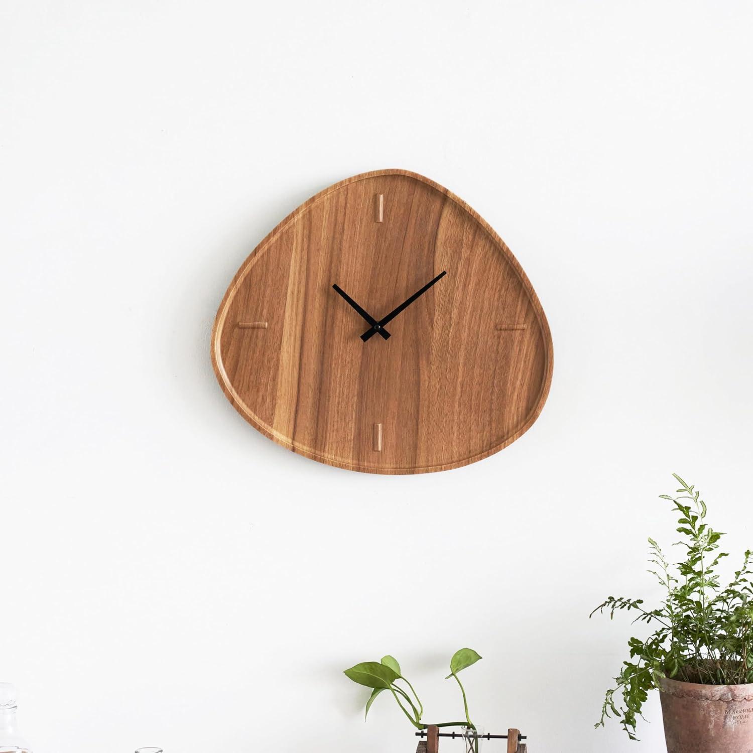 [PJ Collection] Irregular Shape Wood Wall Clock, Decorative Modern Wall Clock, Decorative Modern Wall Clock, Battery Operated, Silent Non-Ticking (Yellow Pine Wood Pattern)