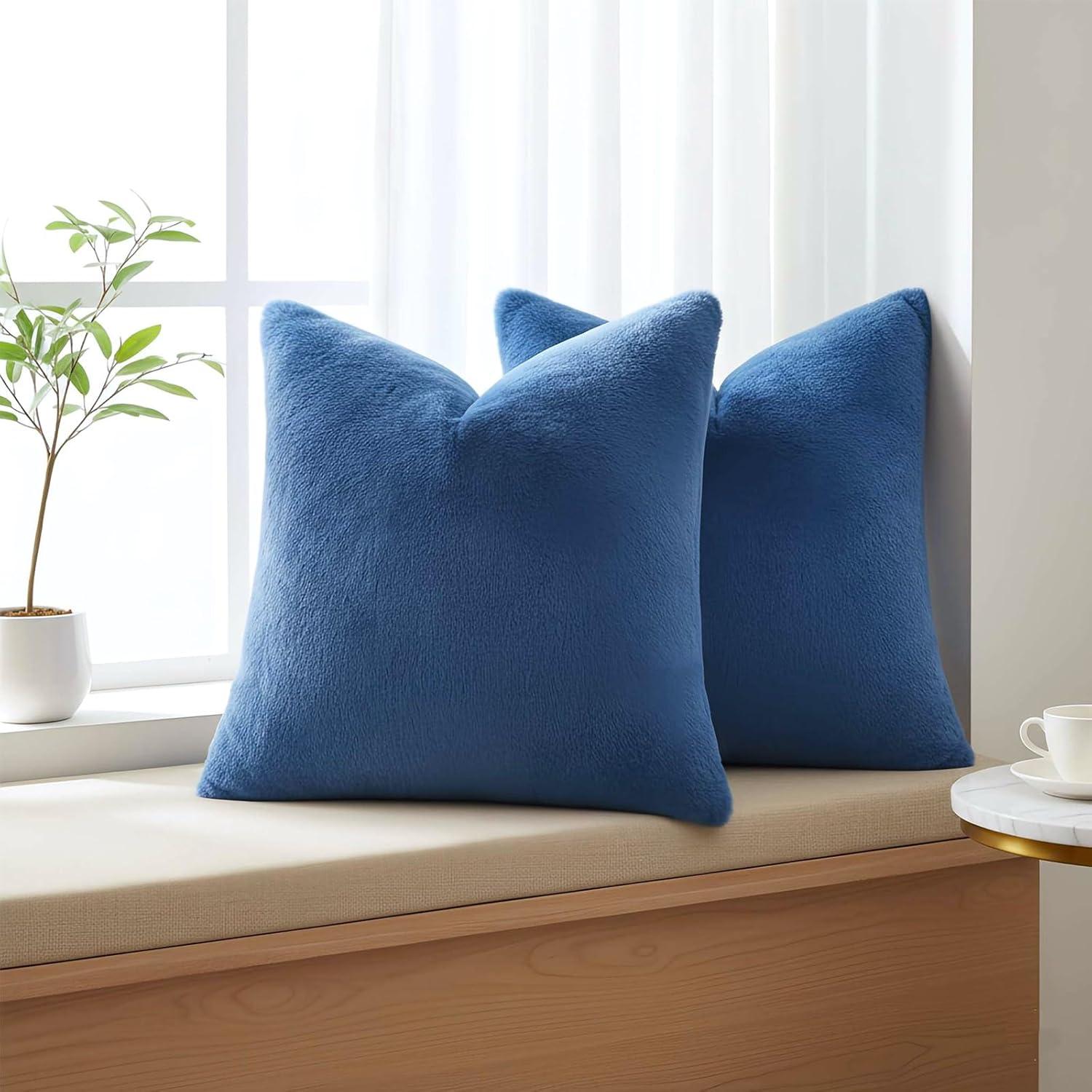 PAVILIA Set of 2 Throw Pillow Covers, Decorative Velvet Square Cushion Cases for Bed Sofa Couch Bedroom Living Room, Navy Blue/20 x 20