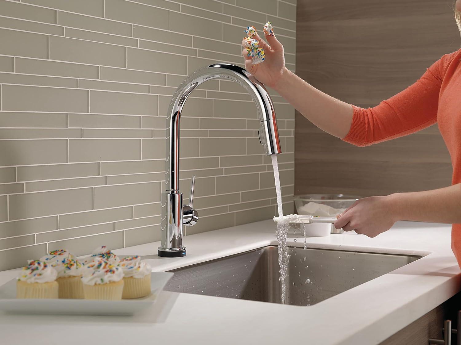 Trinsic Pull Down Sprayer Touch and Voice Control Kitchen Sink Faucet, Touch Control Kitchen Faucet