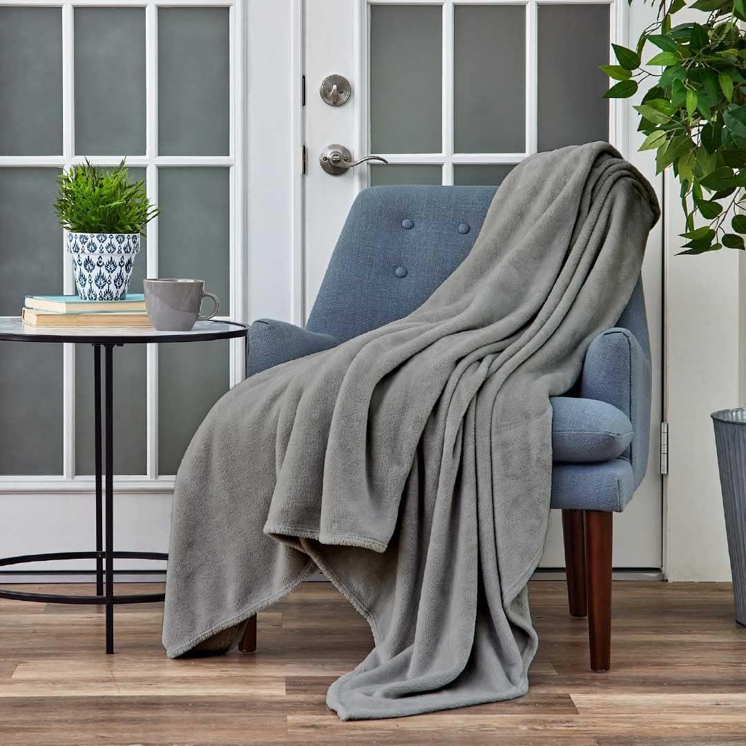 Cosy House Collection Everyday Series Fleece Blanket