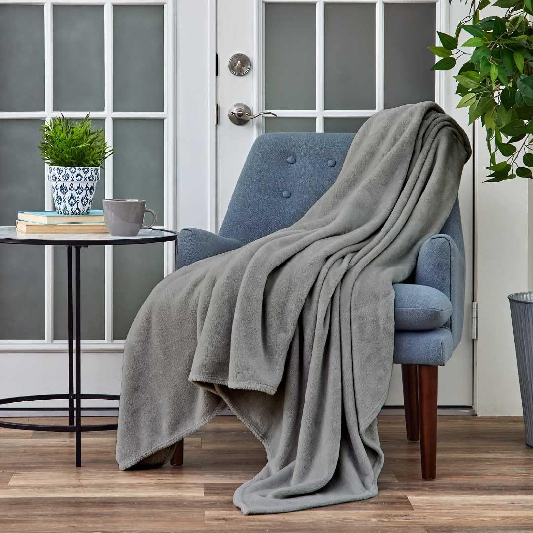 Cosy House Collection Everyday 1500 Series Fleece Blanket - Soft, Breathable & Skin-Friendly
