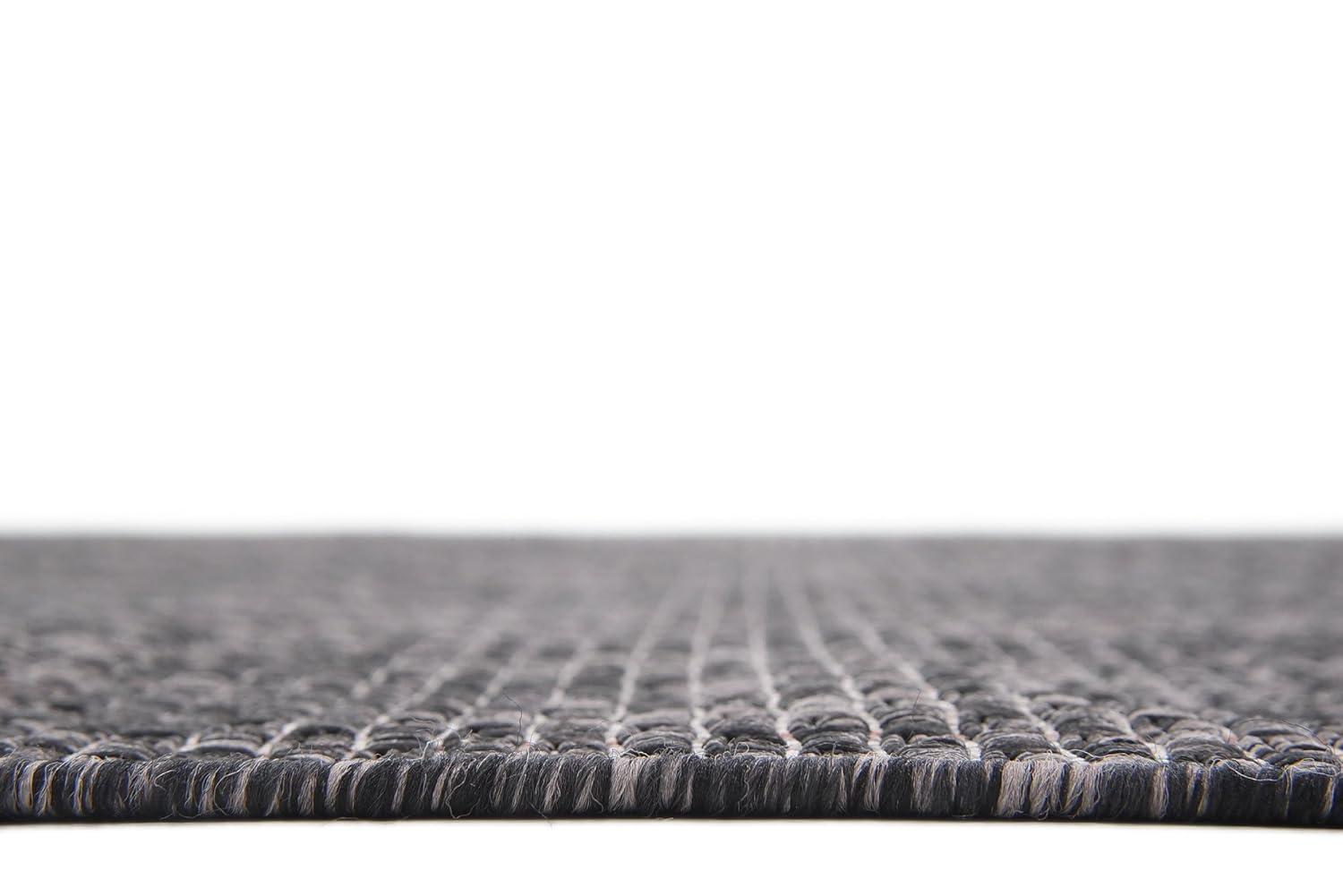 Unique Loom 5' 1 x 8' 0 Rectangle Indoor/Outdoor Solid Black Area Rug