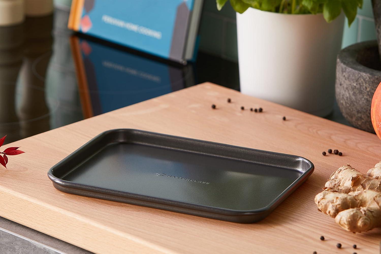 MasterClass Baking Tray, Non-Stick Oven Tray for Baking and Roasting, Carbon Steel, 24 x 18cm, Grey