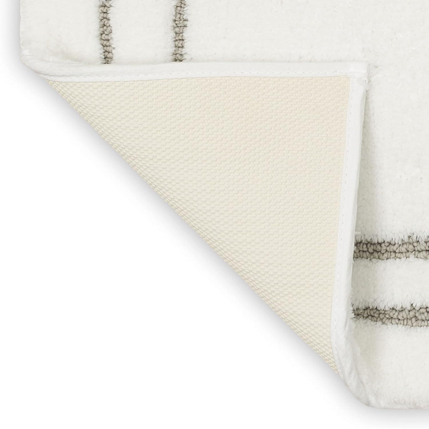 Mohawk Home His Flint Bath Mat (2'x3'4")