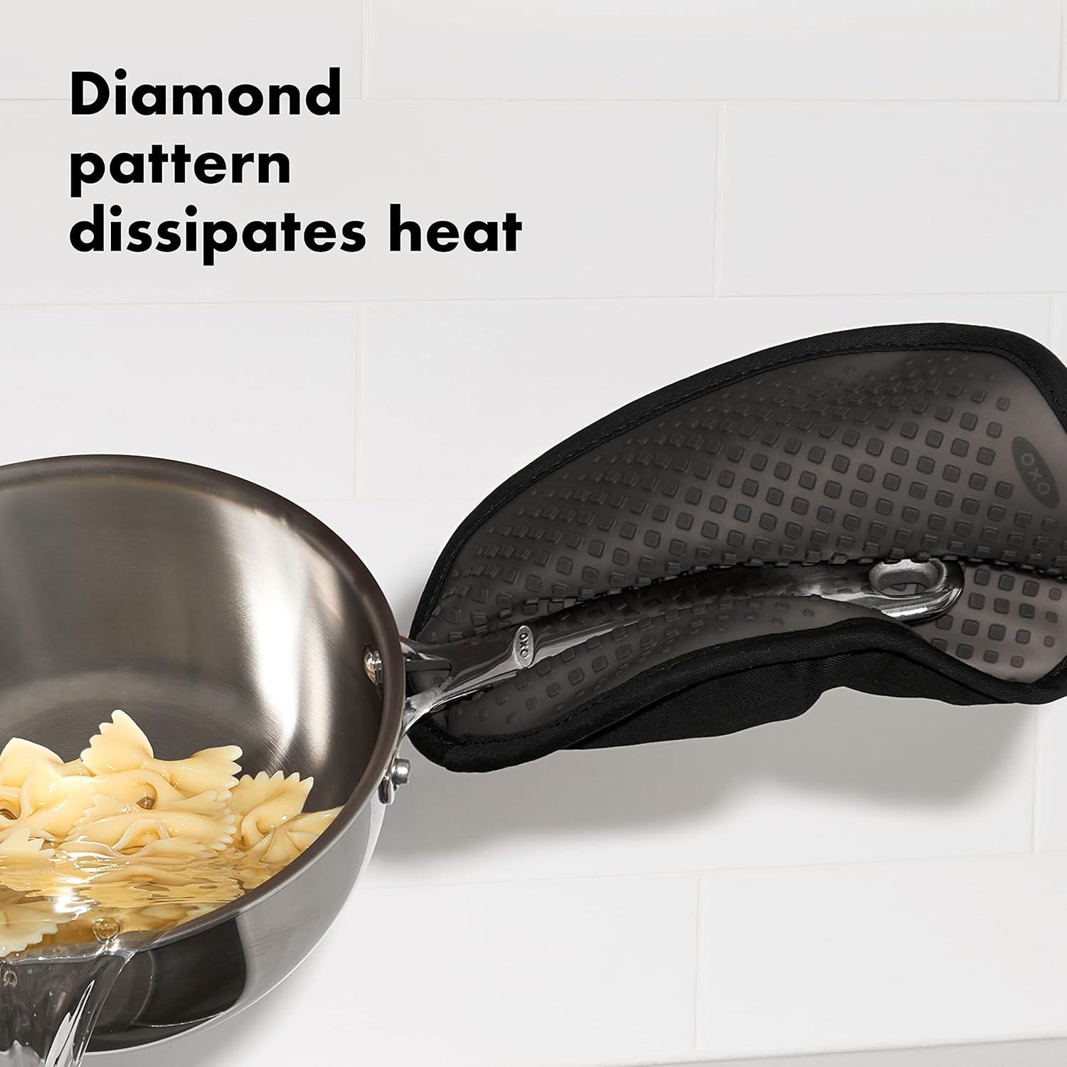 Black Silicone Diamond Pattern Pot Holder with Hanging Loop