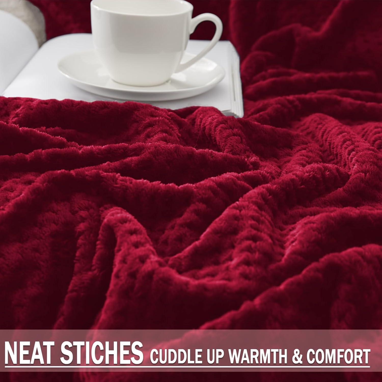 Exclusivo Mezcla Waffle Textured Extra Large Fleece Blanket, Super Soft and Warm Throw Blanket for Couch, Sofa and Bed (Burgundy, 50"x70")-Cozy, Fuzzy and Lightweight