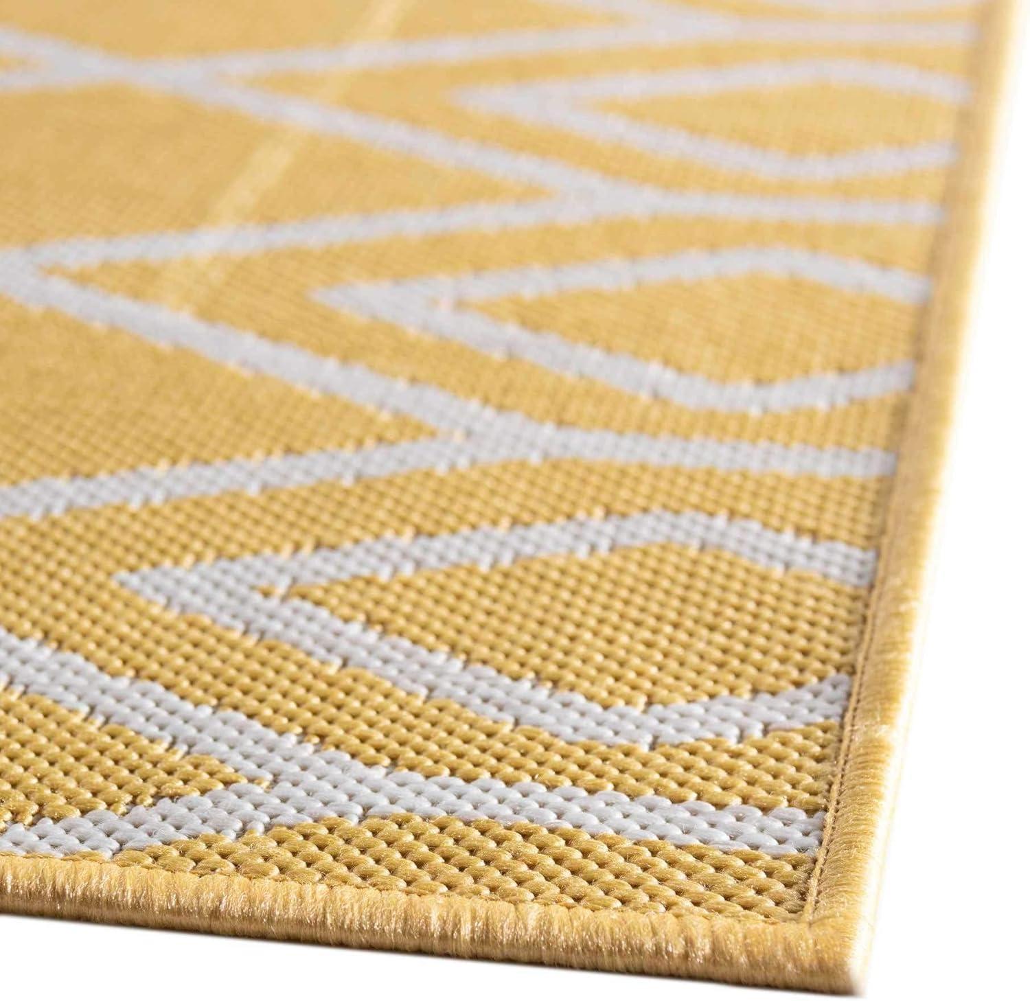 Jill Zarin Outdoor Turks and Caicos Trellis Woven Area Rug