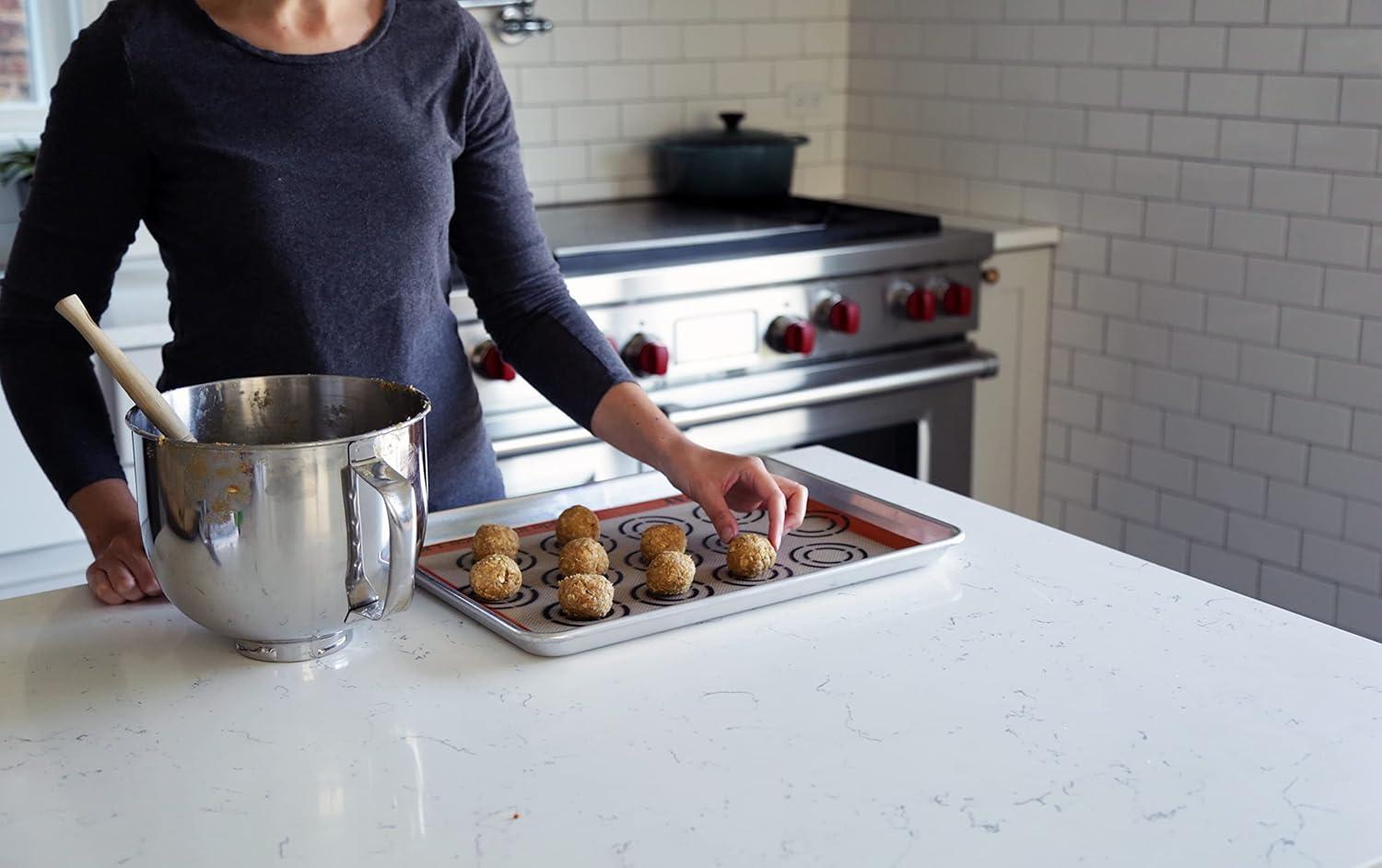 Silpat ™ Half Size Perfect Cookie Mat