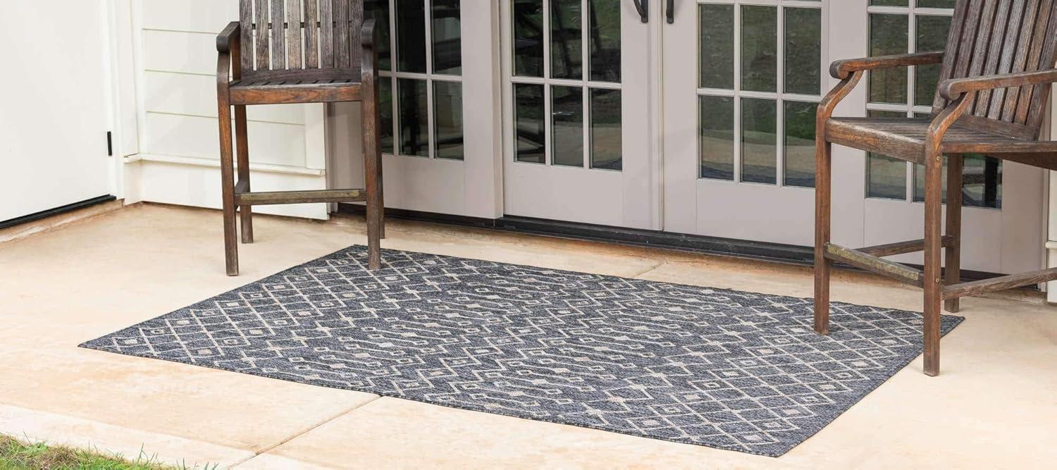 Charcoal Gray Trellis 6' x 9' Synthetic Outdoor Rug