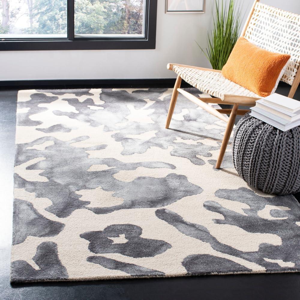 Dip Dye DDY517 Hand Tufted Area Rug  - Safavieh