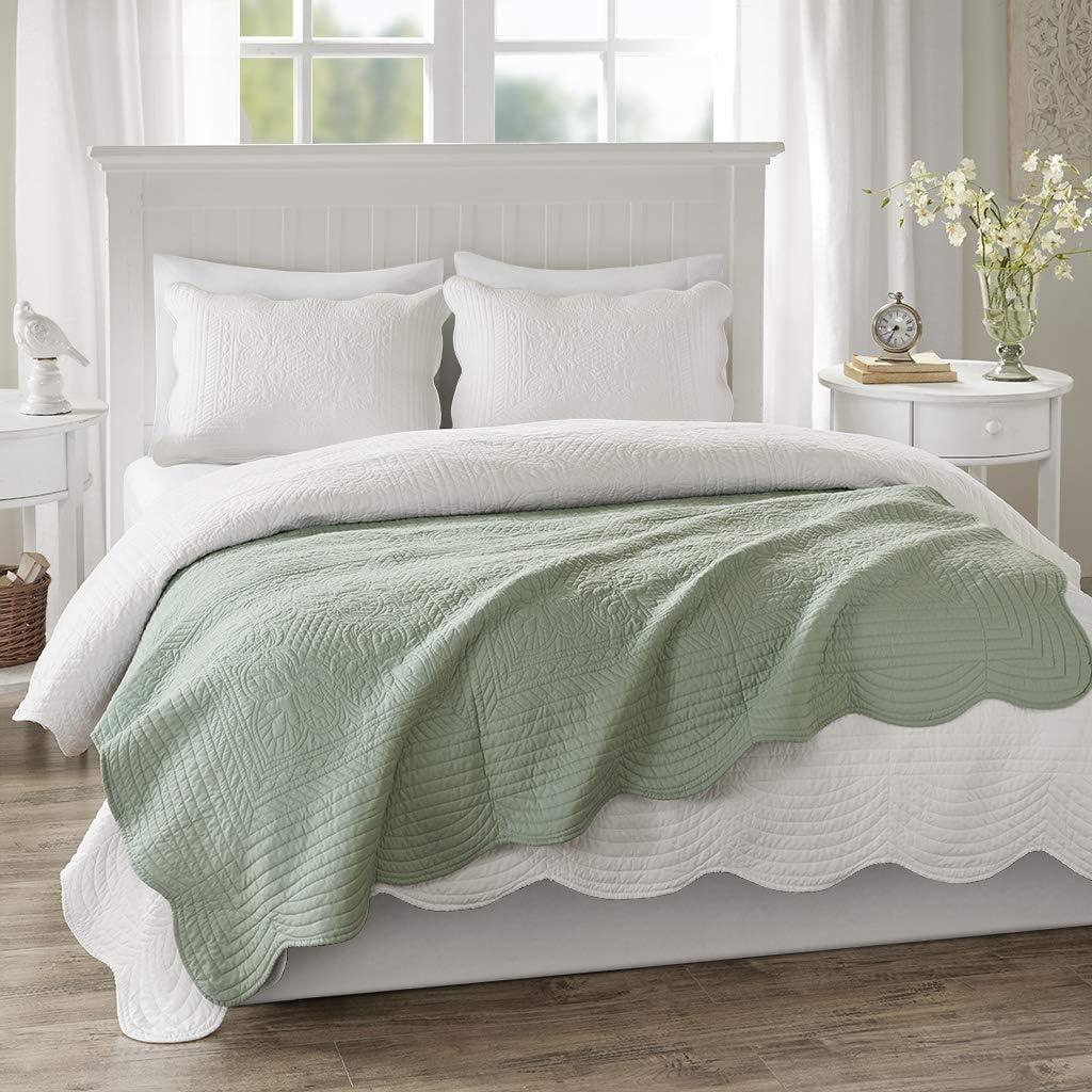 Journey Oversized Quilted Throw with Scalloped Edges