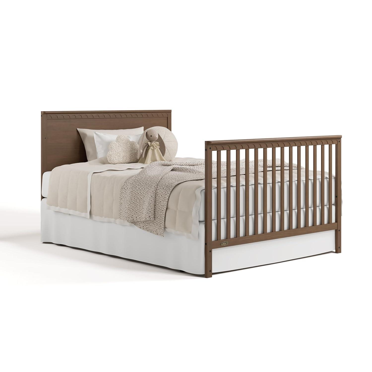 Sasha 5-In-1 Convertible Crib With Drawer