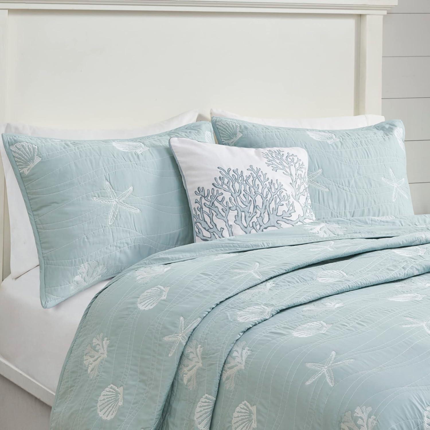 Seaside 4 Piece Cotton Reversible Embroidered Quilt Set
