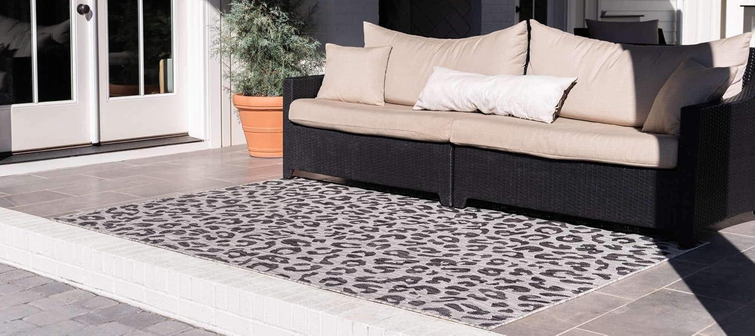 Unique Loom Outdoor Leopard Area Rug