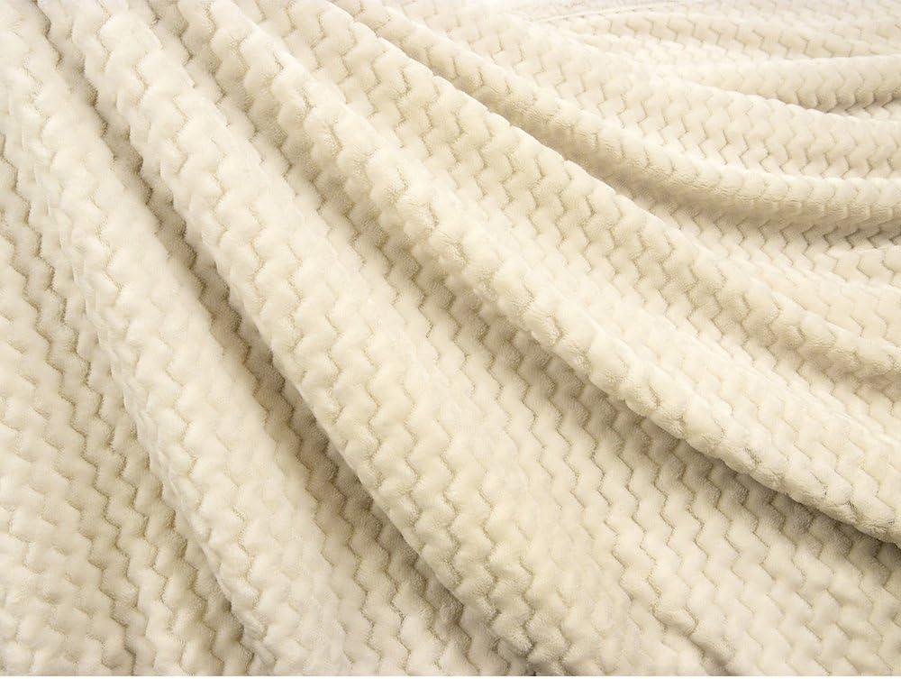 Pavilia Hand Woven Throw Blanket