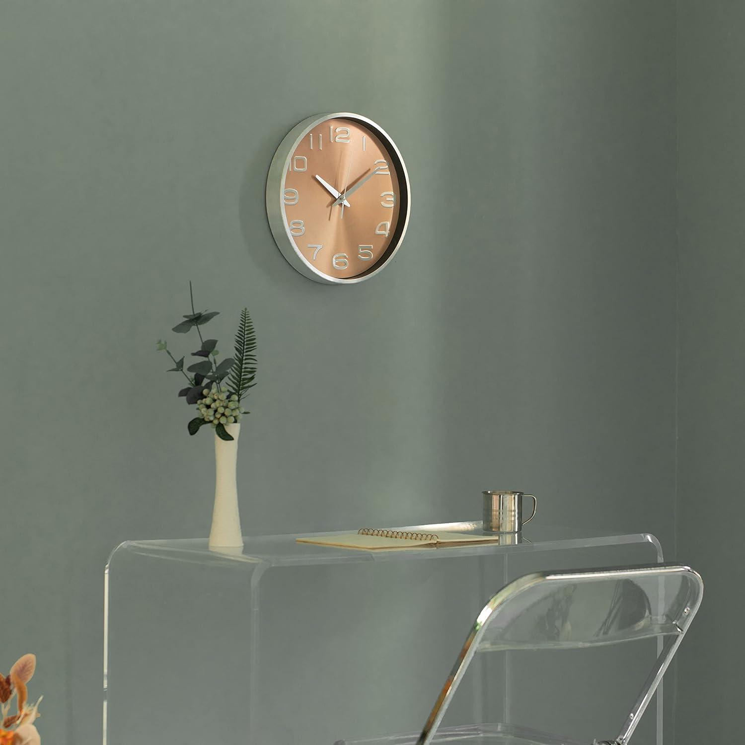 Modern Decorative Aluminum Round Wall Clock For Living Room, Kitchen, Dining Room