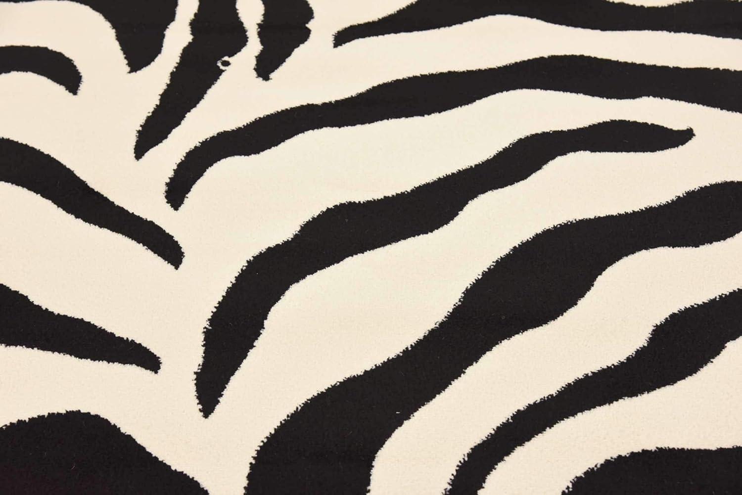 Unique Loom Wildlife Collection Area Rug - Zebra (5' 3" x 8' Rectangle Ivory/Black)