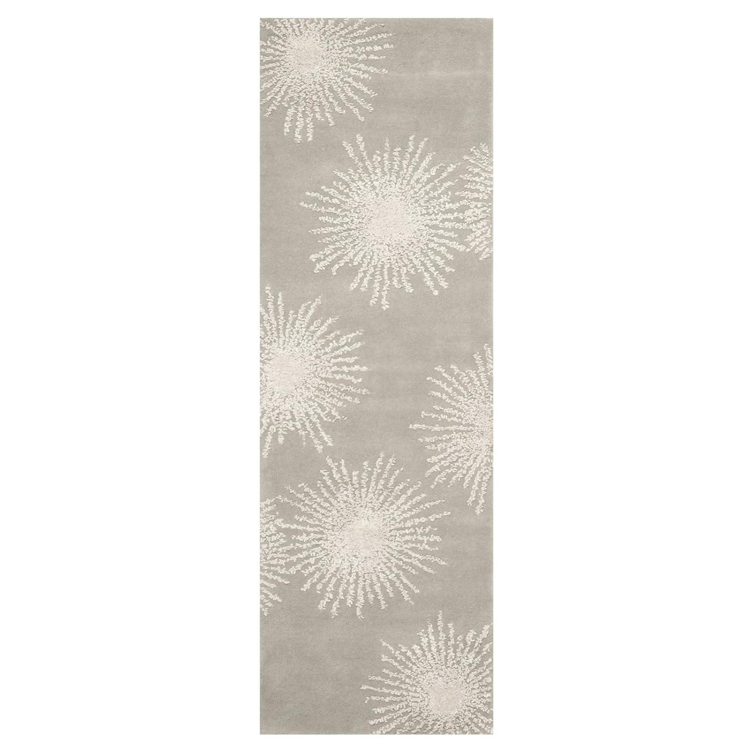 SAFAVIEH Soho Fiesta Celebration Wool Area Rug, Dark Blue/Ivory, 2' x 3'