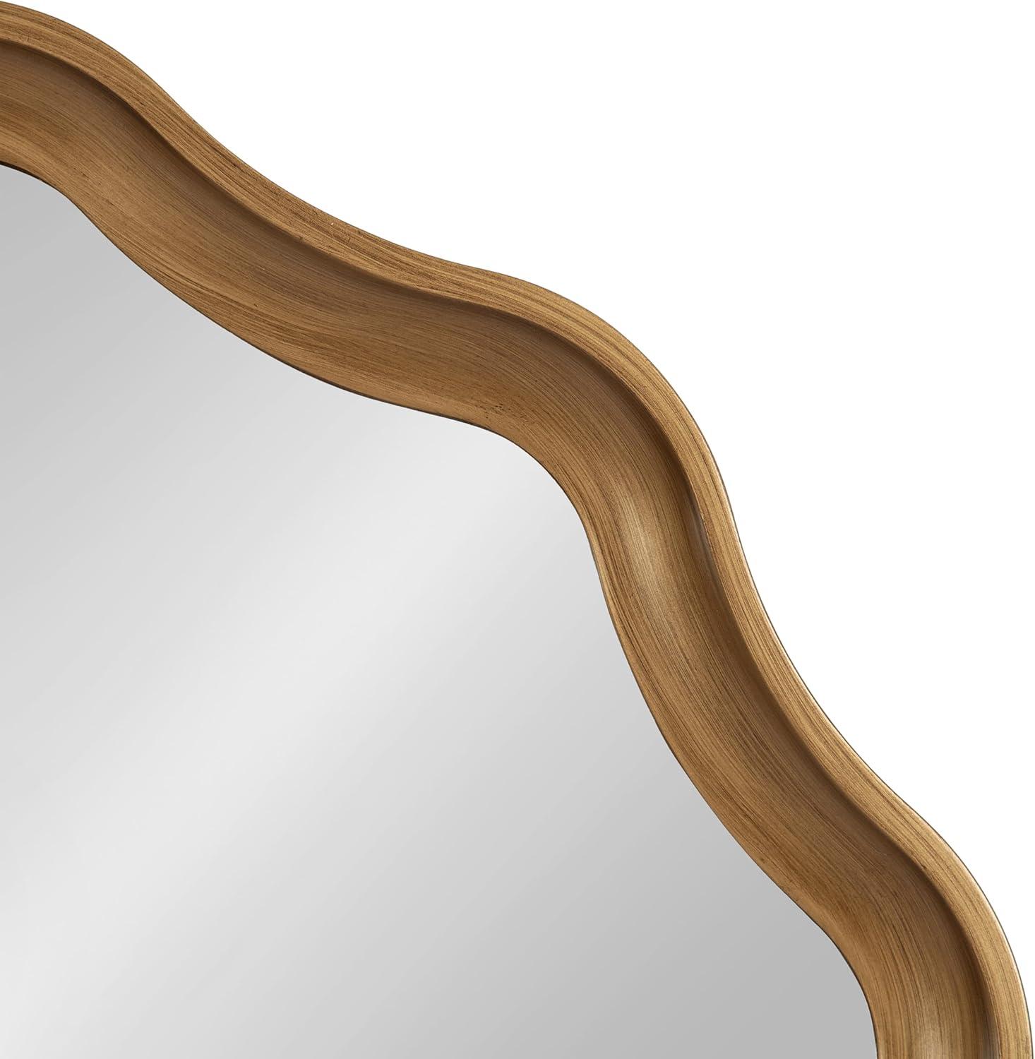 Kate and Laurel Hatherleigh Transitional Round Wooden Wall Mirror, 28 Inch Diameter, Gold, Modern Scalloped Wavy Wood Circle Mirror for Use in Bathroom, Entryway, or Bedroom