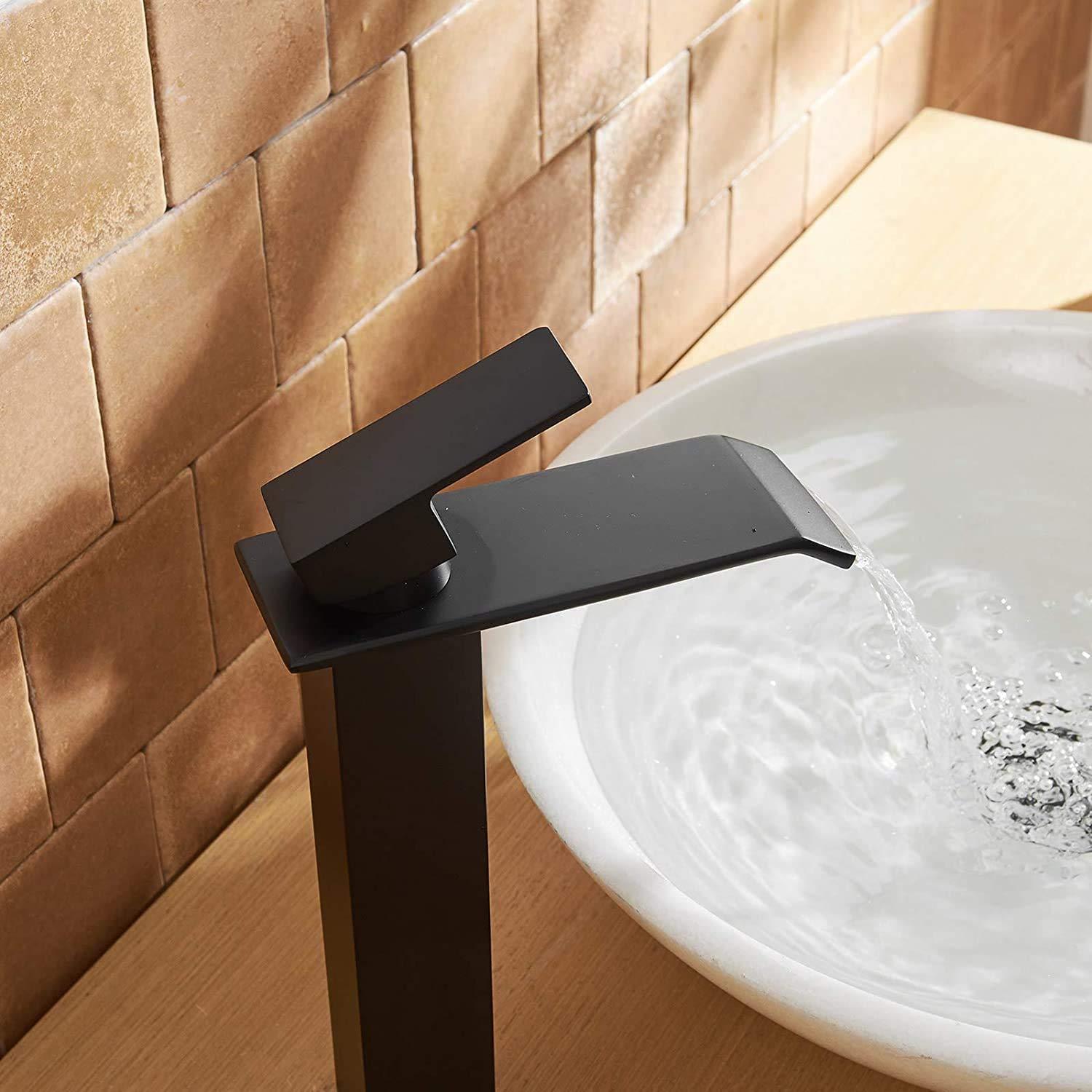 Vessel Sink Faucet Single-handle Bathroom Faucet with Drain Assembly