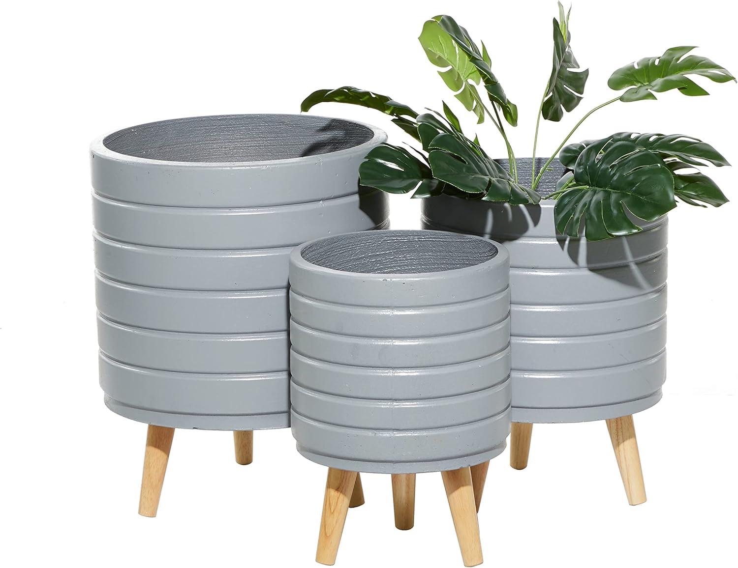 Cosmoliving By Cosmopolitan Set Of 3 White Wood Planter 14", 16", 18"H