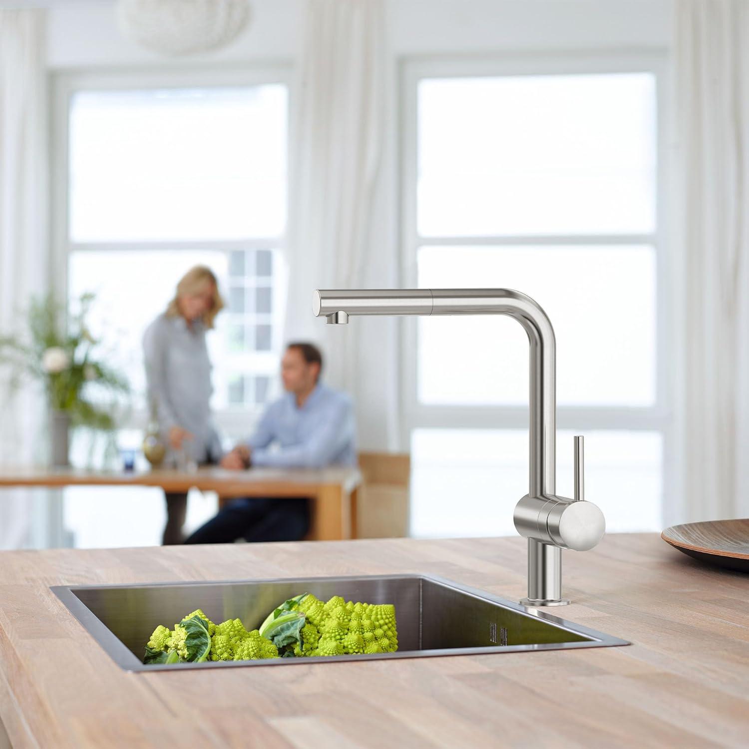Minta® Pull Out Touch Single Handle Kitchen Faucet