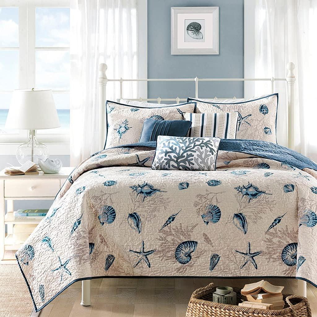 Coastal Charm Ivory & Deep Blue Microfiber Full/Queen Coverlet Set