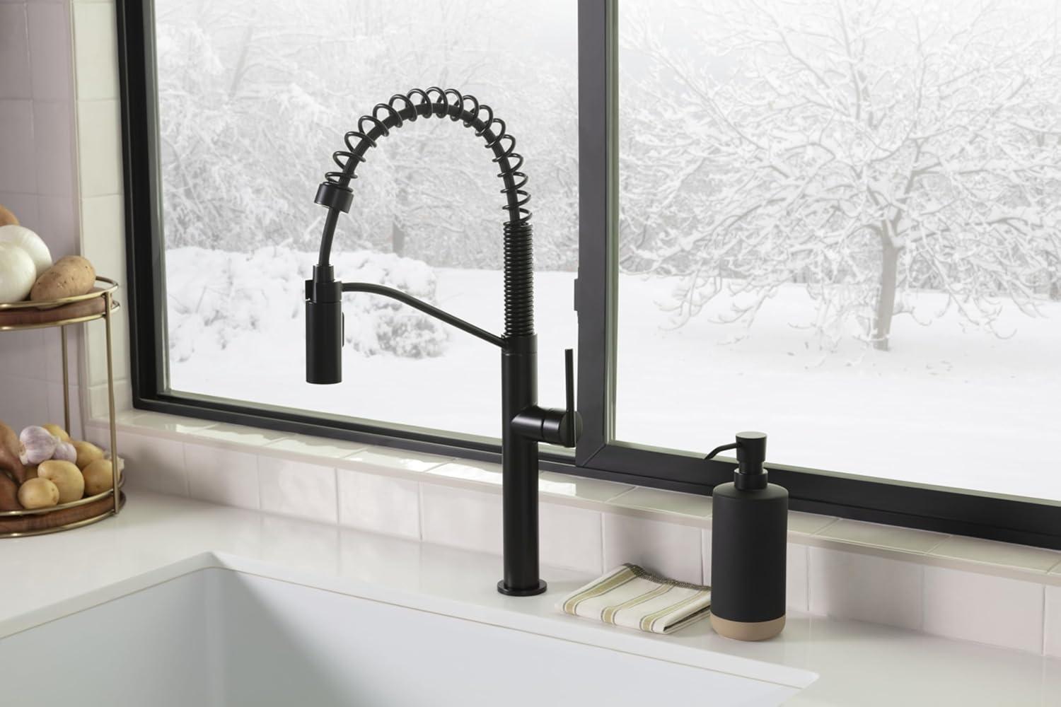 Matte Black Single Handle Pull-Down Kitchen Faucet with Spray