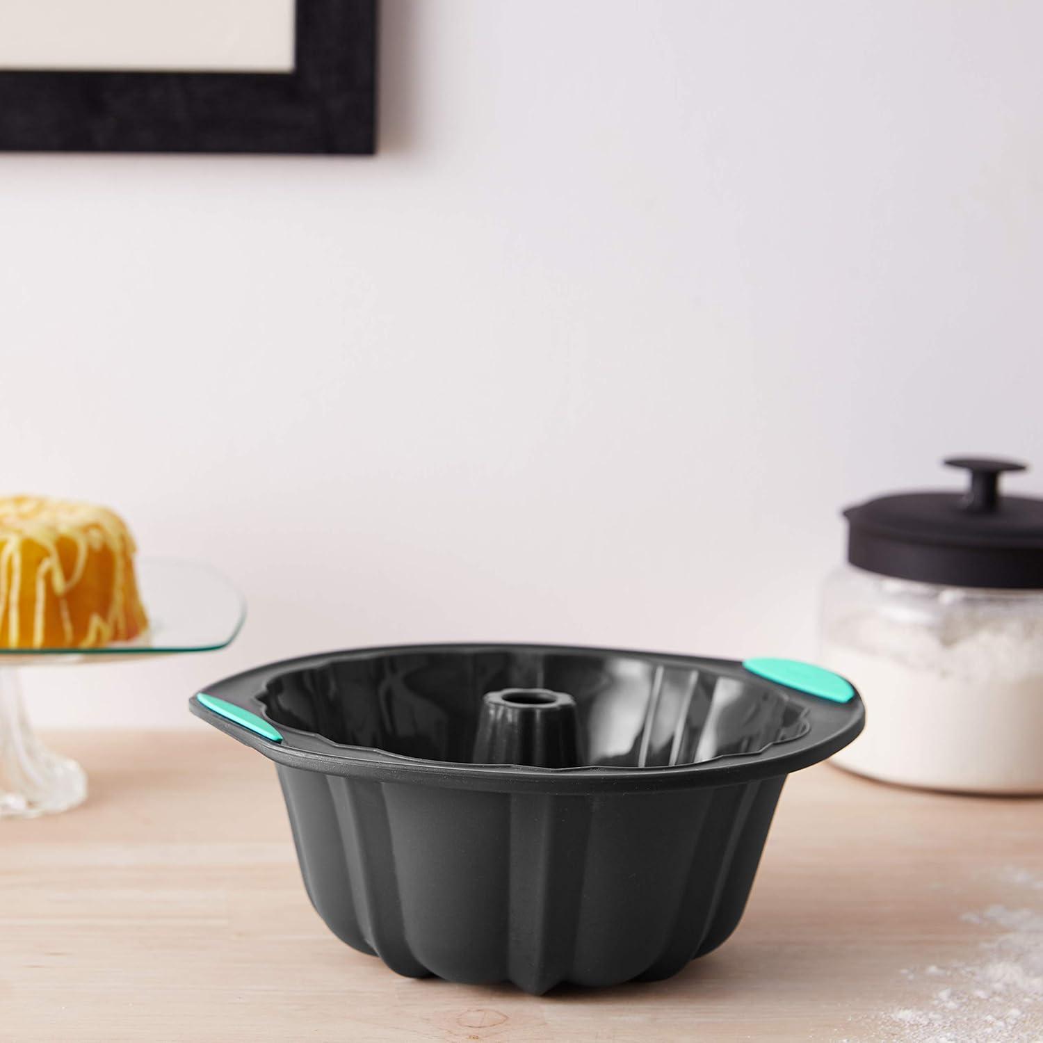 Gray and Mint Silicone Non-stick Fluted Bundt Pan