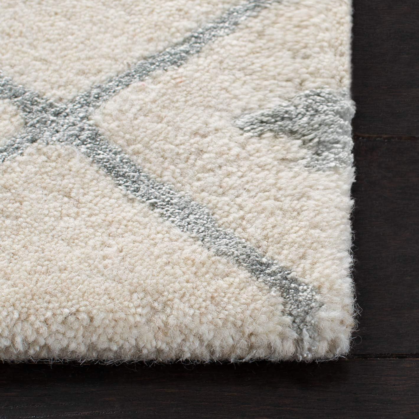 Himalaya HIM903 Handmade Accent Rug - 2'3"x4' - Ivory/Grey - Safavieh