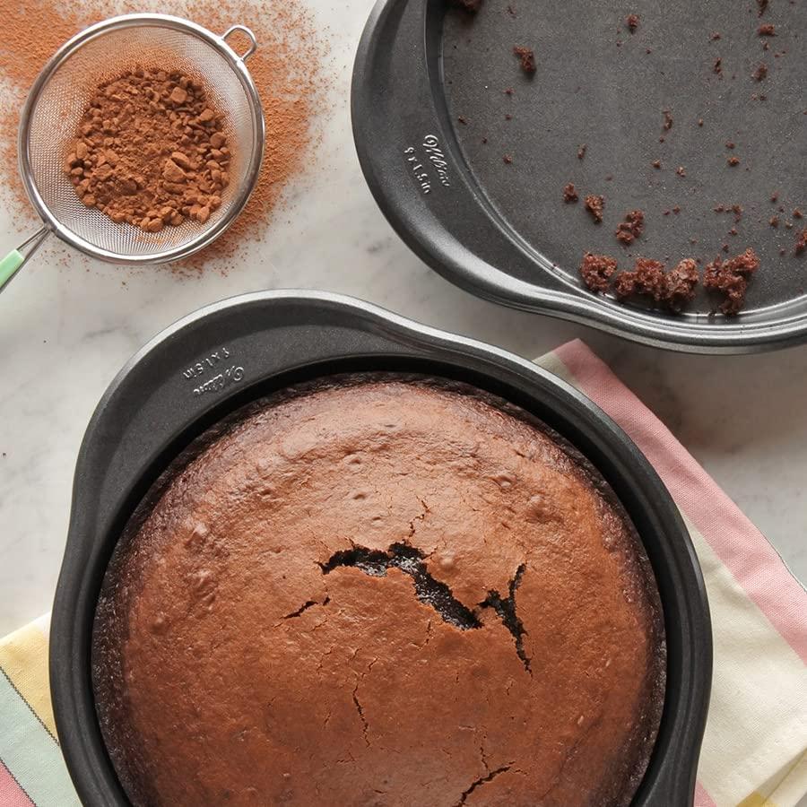 Wilton Wilton Advance Select Premium Non Stick 9 Inch Round Cake Pan