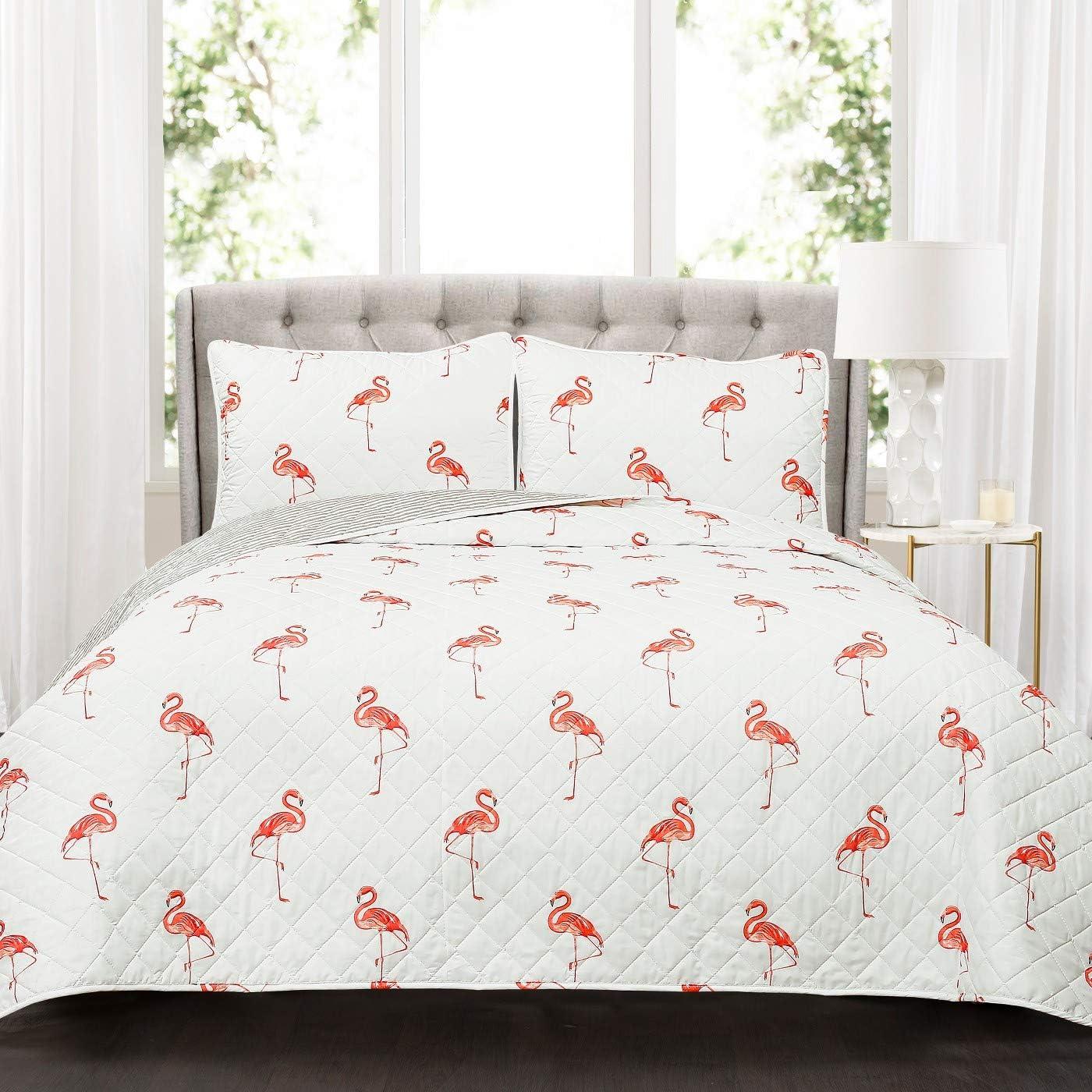 Coral and White Flamingo Print Full/Queen Quilt Set