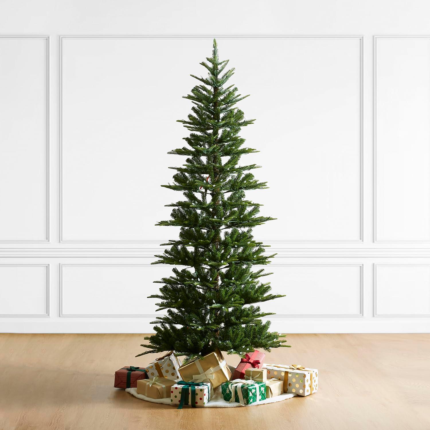 Glitz Design Glitzhome 9ft Pre-Lit Snow Flocked Fir Artificial Christmas Tree with 650 Warm White