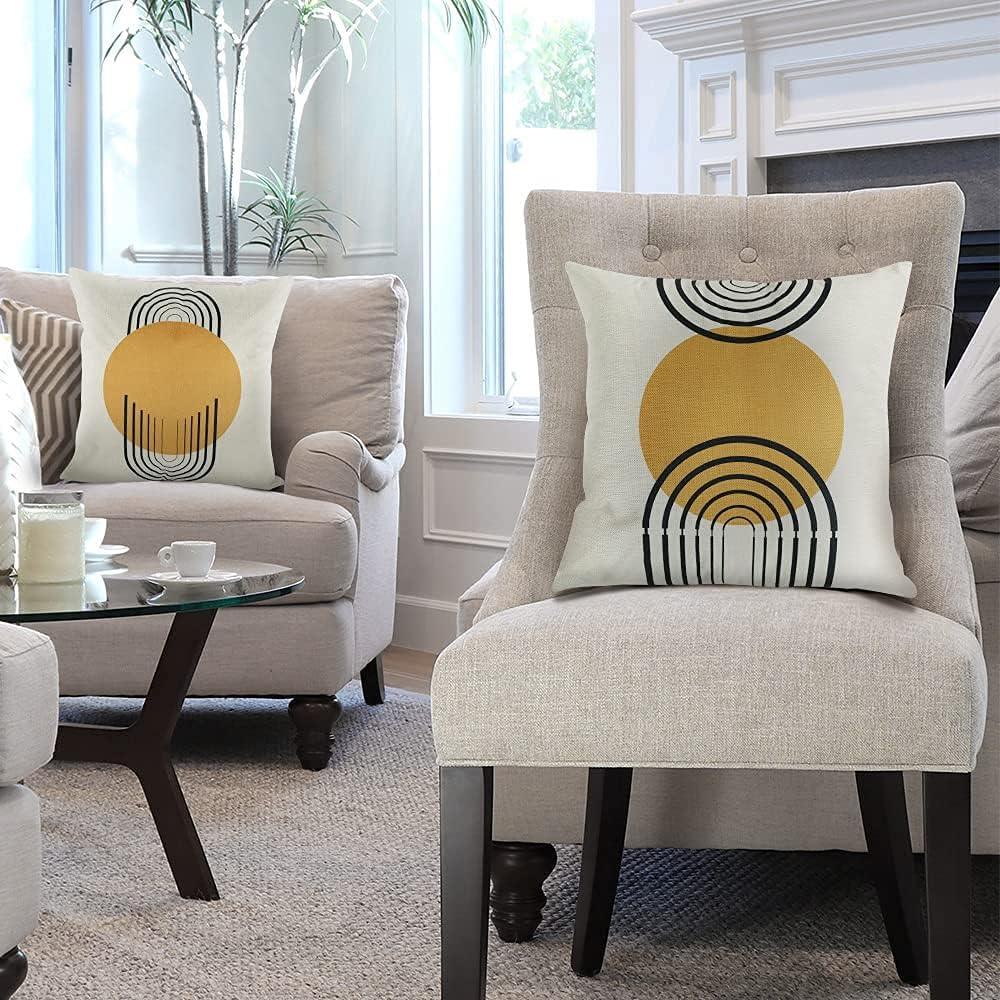 Set of 4 Yellow and Black Geometric Polyester Throw Pillows