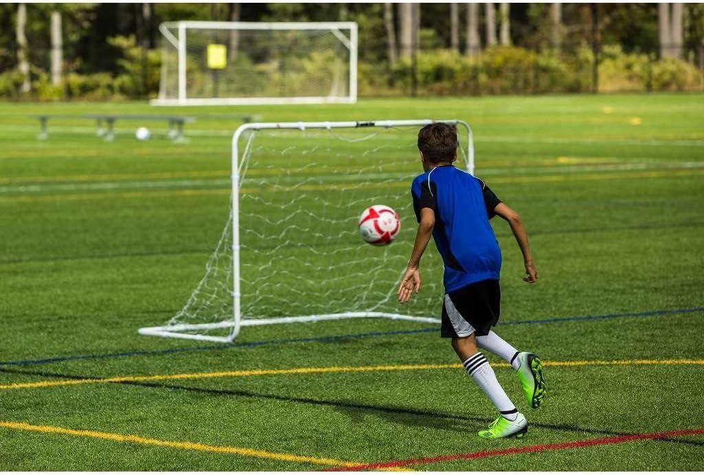 Franklin Sports Backyard Portable Soccer Goal - Competition Steel All Weather - 4' x 6' - White