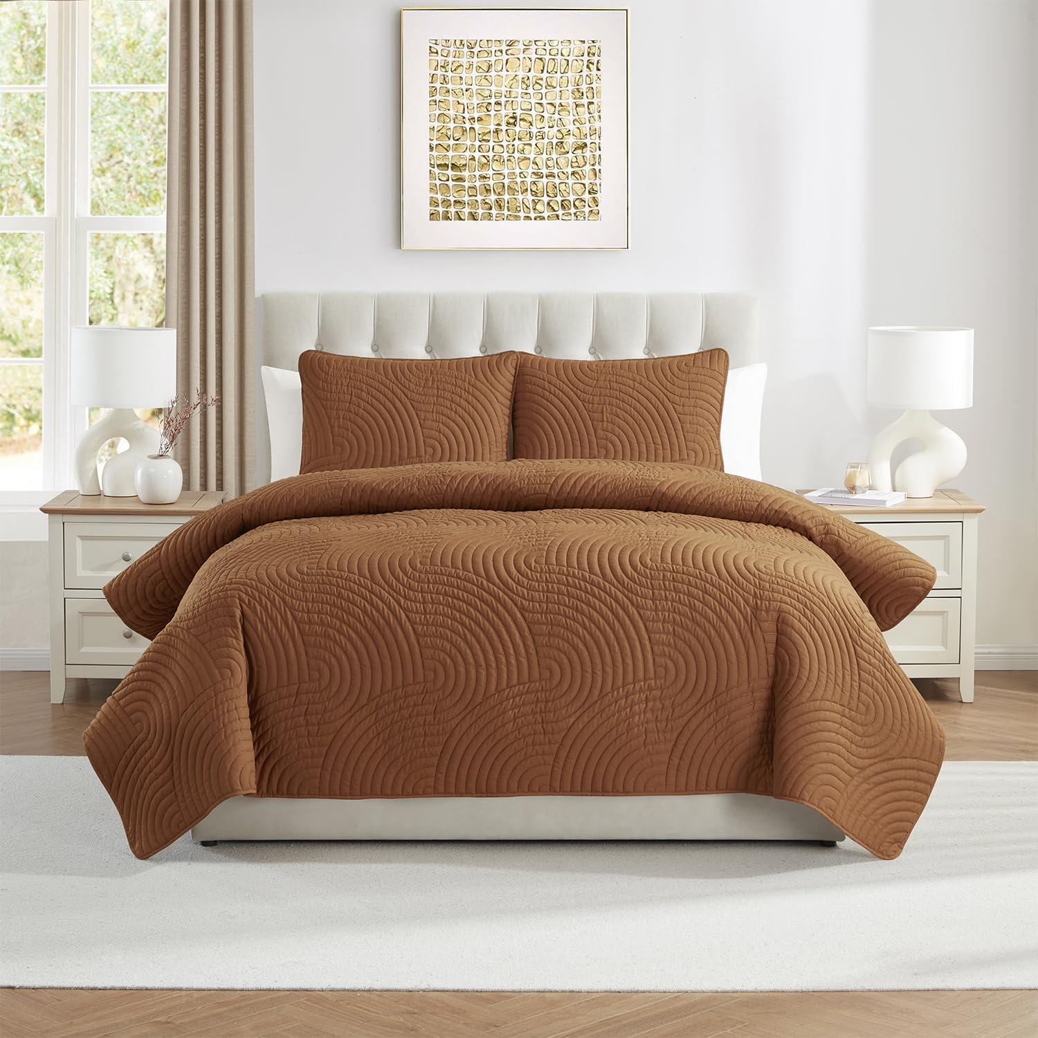 VCNY 3pc Full/Queen Square Pinsonic Quilt Set Orange: Hypoallergenic Microfiber, Machine Washable