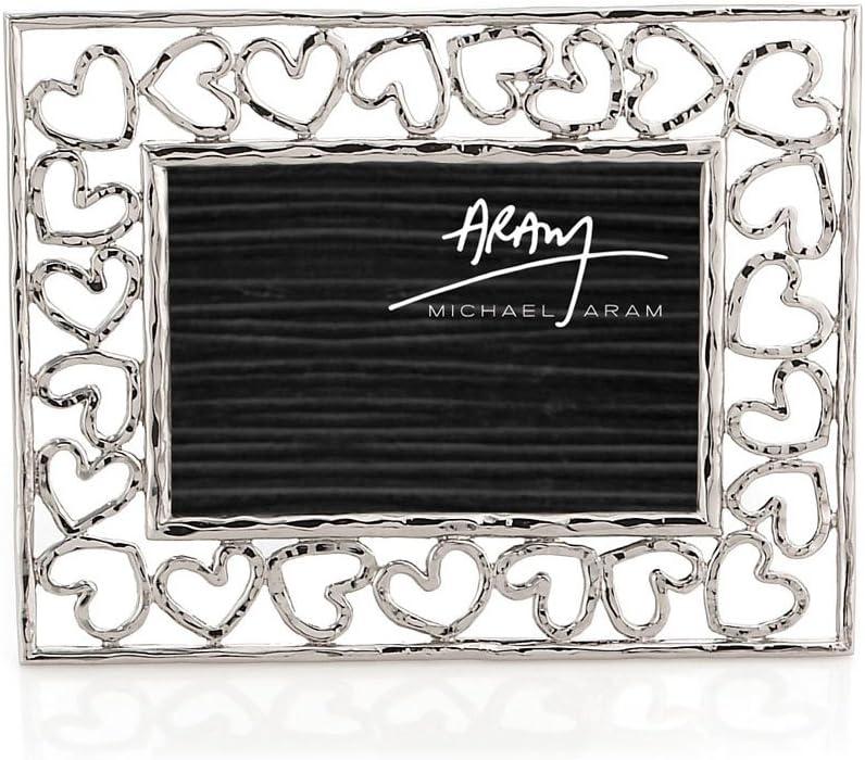Silver 4x6 Heart Design Tabletop Photo Frame