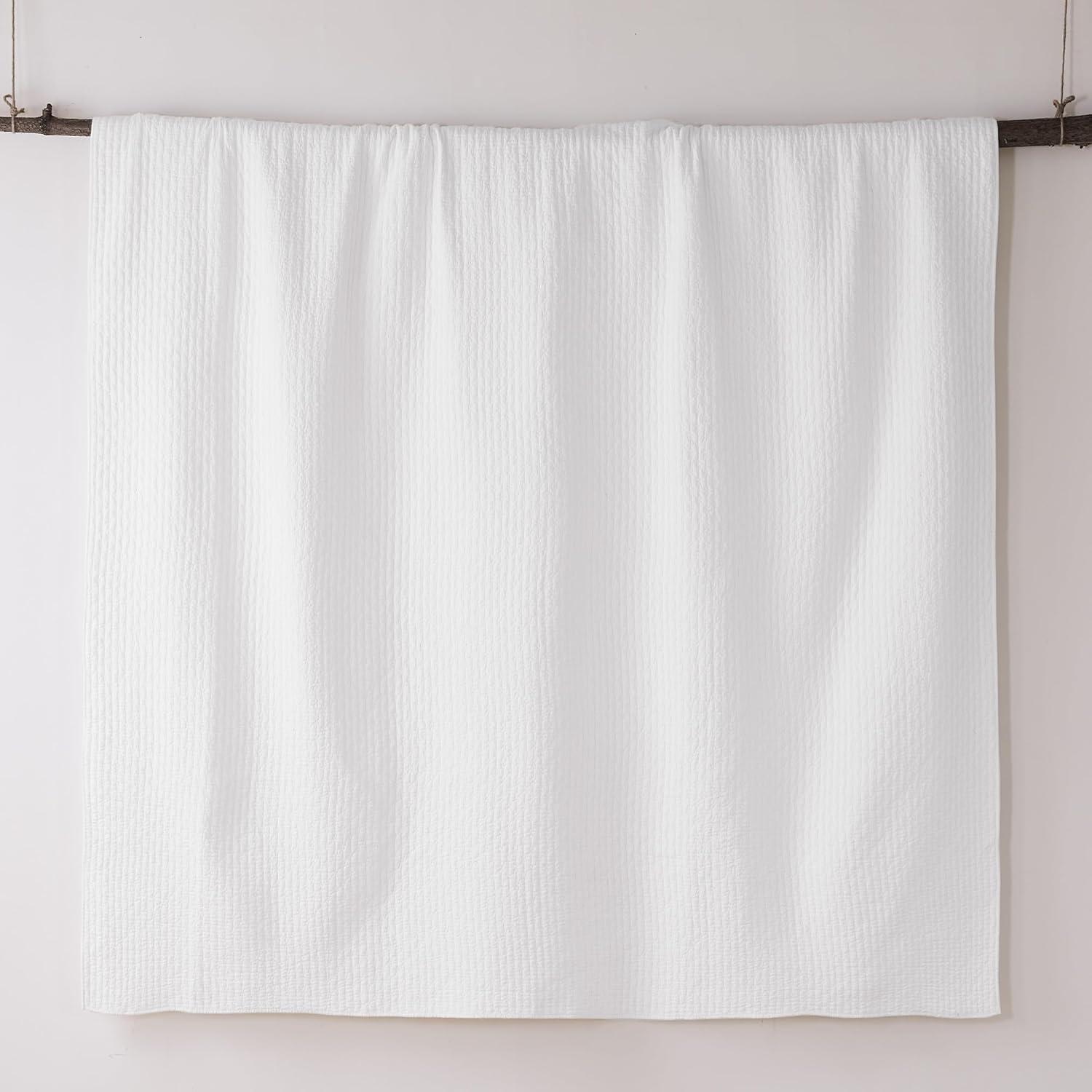 Cross Stitch Bright White Twin Quilt Set
