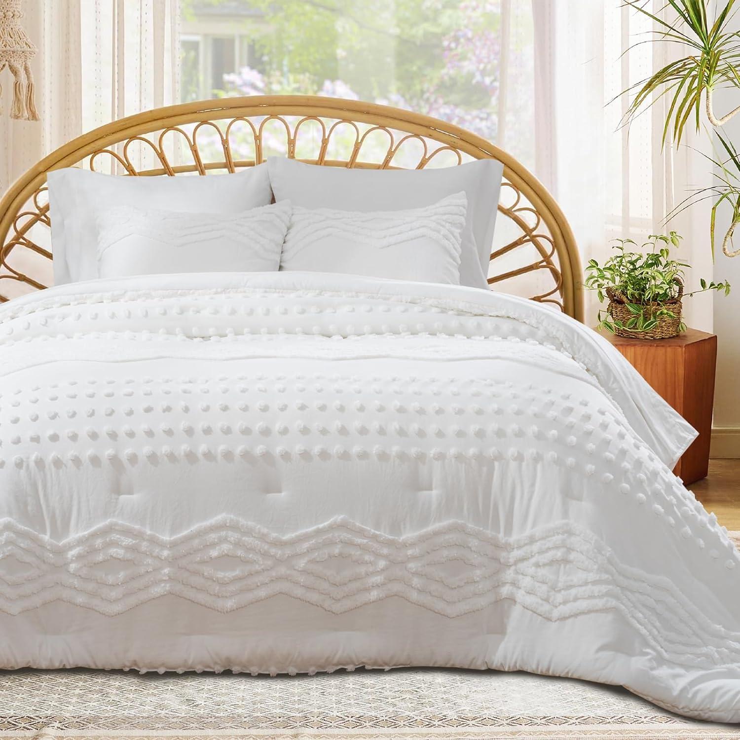 EVERGRACE King Size Comforter Set 7 Pieces Bed in a Bag for College Dorm, White Tufted Shabby Chic Boho Comforter and Sheet Set with Pom Pom Textured, Soft Fluffy Farmhouse Complete Bedding Set