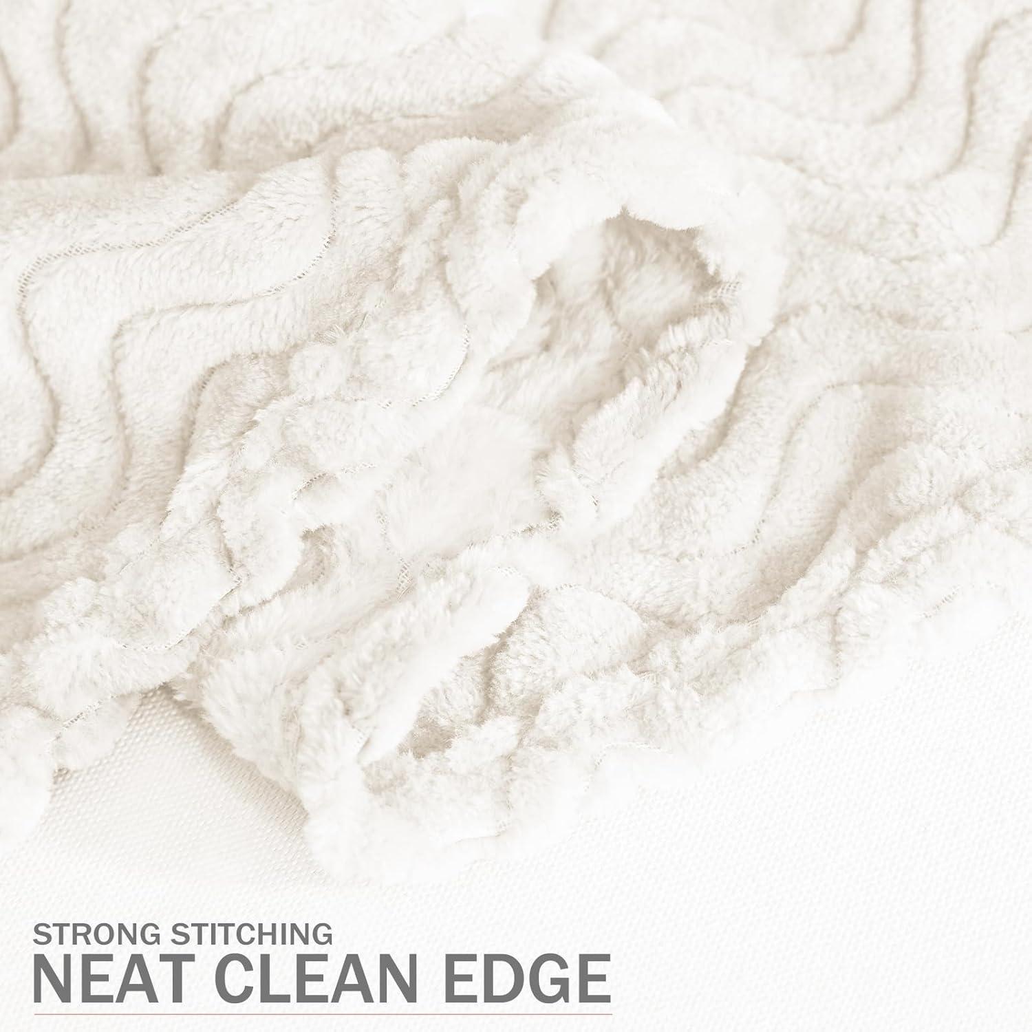 Exclusivo Mezcla Large Flannel Fleece Throw Blanket, Jacquard Weave Wave Pattern Blanket (50" x 70", Off White)