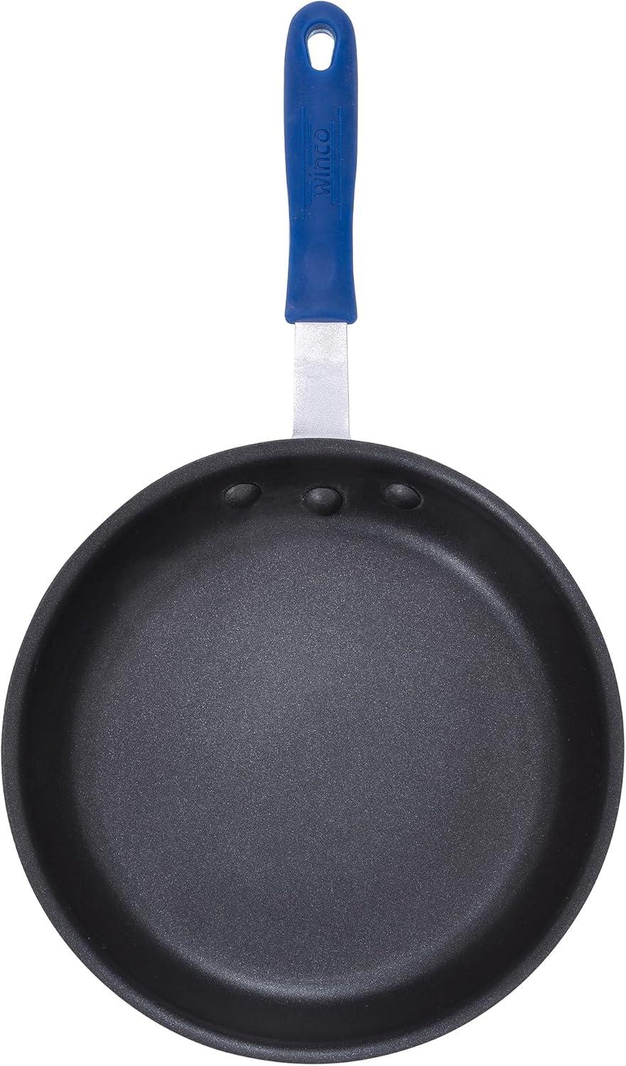 Winco AFPI-12NH, 12" Induction Ready Aluminum Fry Pan with Non-Stick Coating and Silicone Sleeve