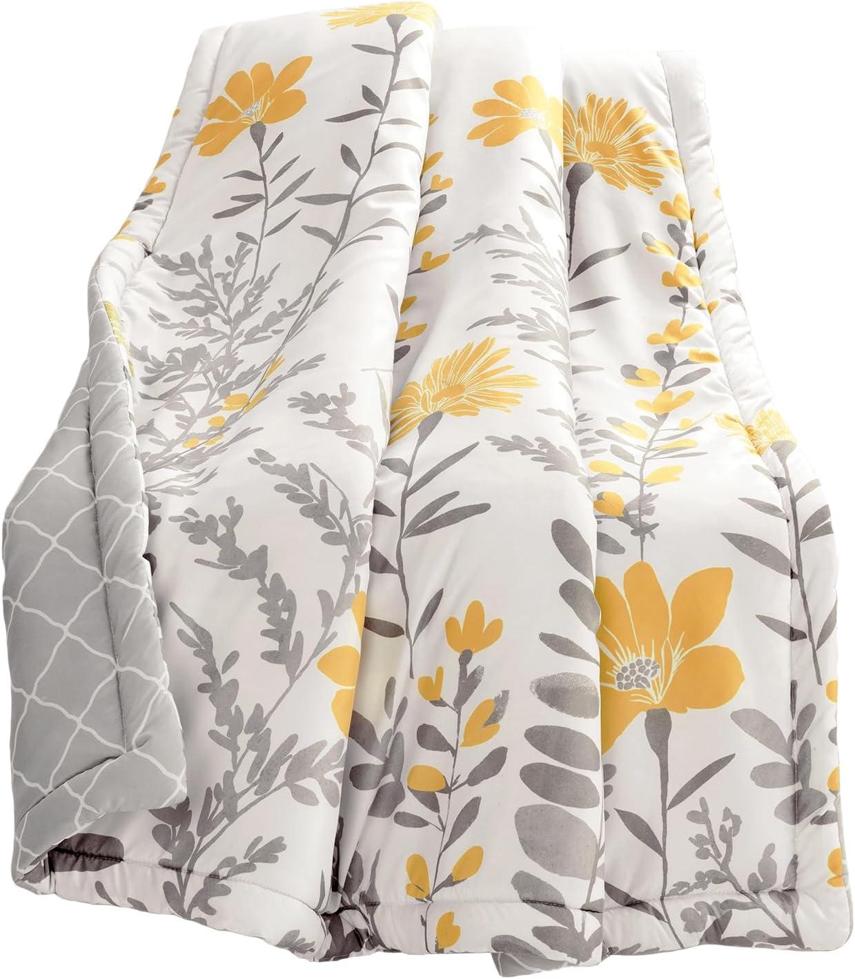 Lush Decor Aprile Throw