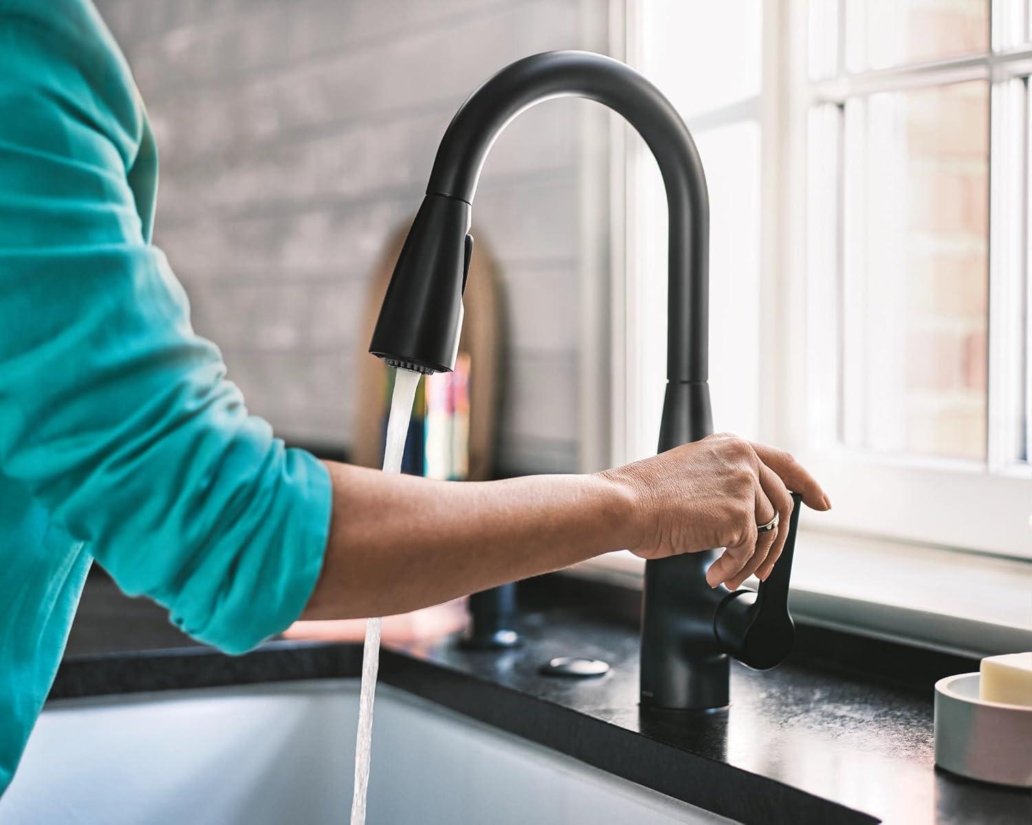 Moen 87627EIBL Haelyn Single-Handle Pull-Down Sprayer Kitchen Faucet with ColorCue Temperature Indicator, Matte Black