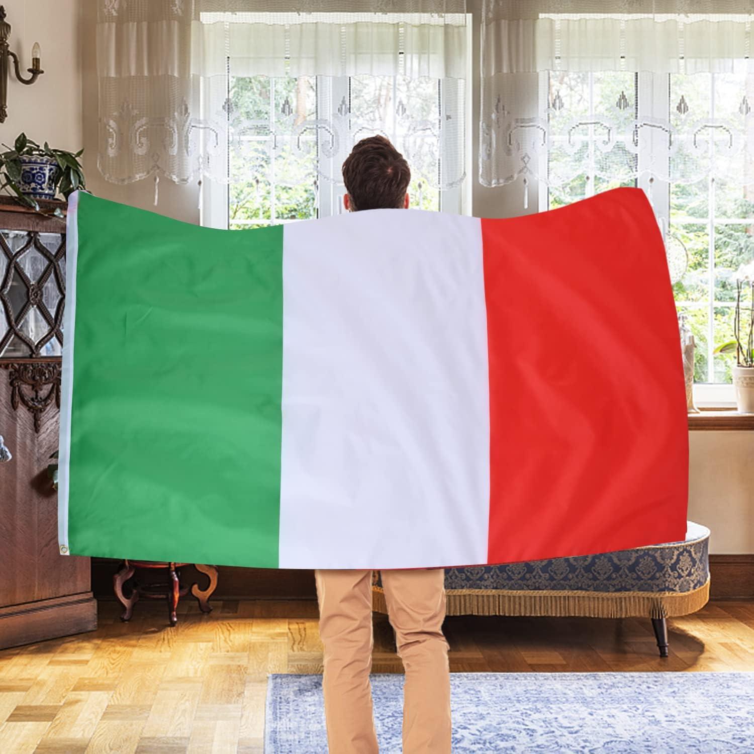 Large Italian National Flag with Brass Eyelets 3x5 Ft